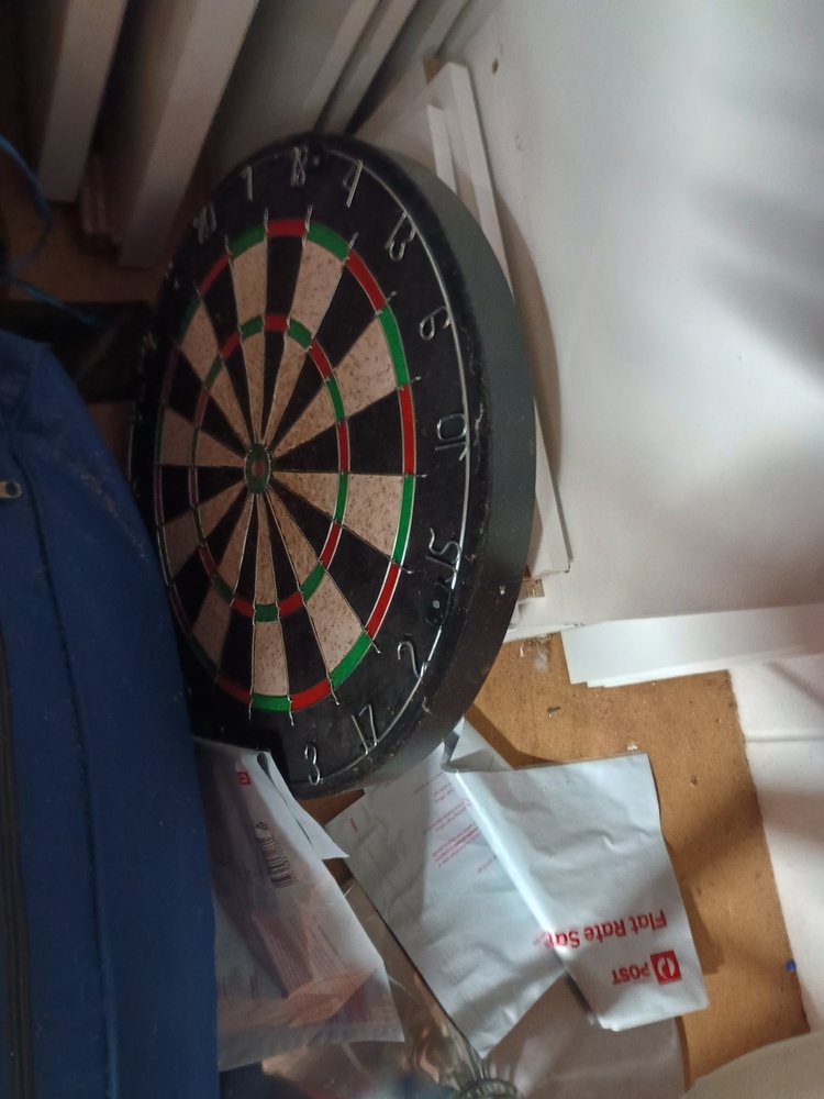 Kennards Self Storage Croydon Park Abandoned Storage Unit Auctions auction IB-4127