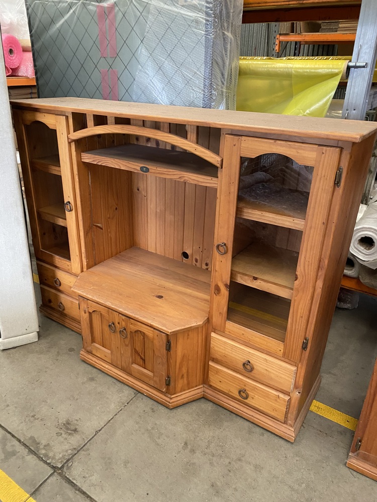 Brisk Transport Geebung Abandoned Self Storage Auctions auction IB-9535