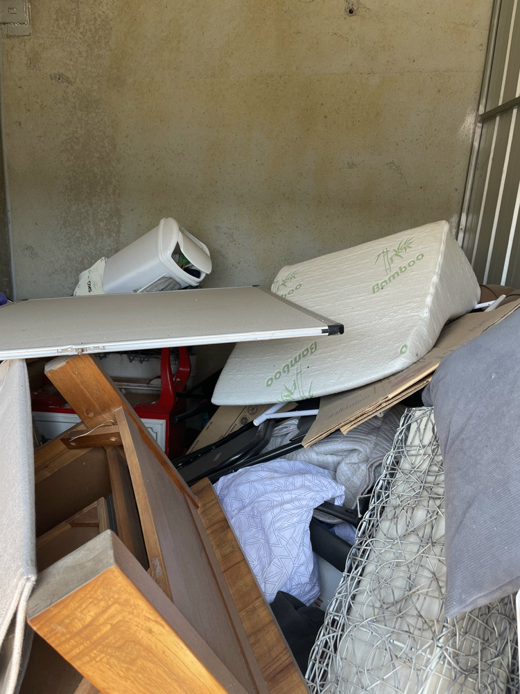 A Best Value Self Storage Storage Unit auction IB-3156