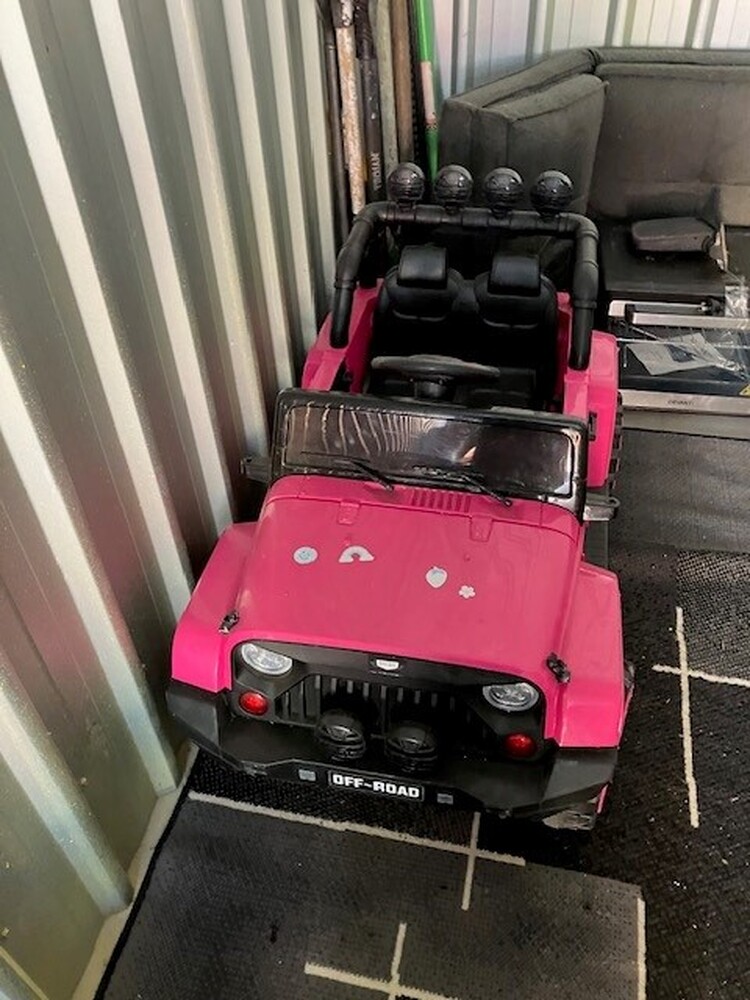 Wilson Storage Bendigo (Collins St) Abandoned Self Storage Auctions auction IB-7157