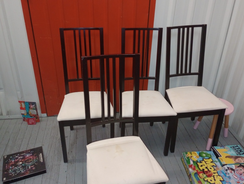 Kennards Self Storage Fortitude Valley Abandoned Storage Unit Auctions auction IB-8918