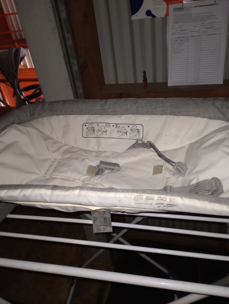 Kennards Self Storage Nowra Abandoned Storage Unit Auctions auction IB-9070