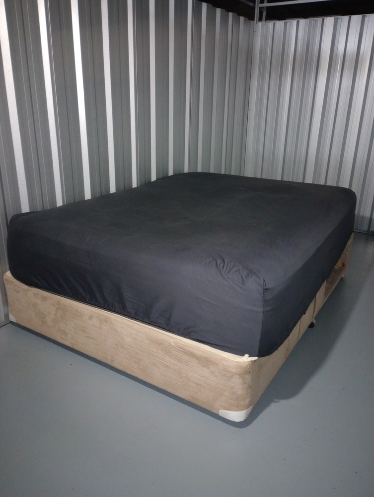 Kennards Self Storage Miranda Storage auction IB-8519