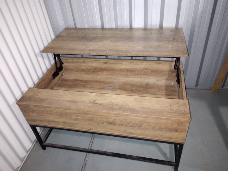 Kennards Self Storage Miranda Abandoned Storage Auctions auction IB-8519