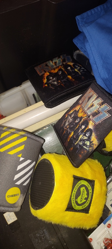 Kennards Self Storage Southport Abandoned Storage garage Auctions auction IB-9065