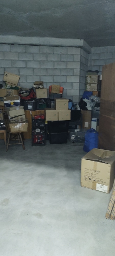 Kennards Self Storage Southport AustraliaÂ Storage Auctions auction IB-9065