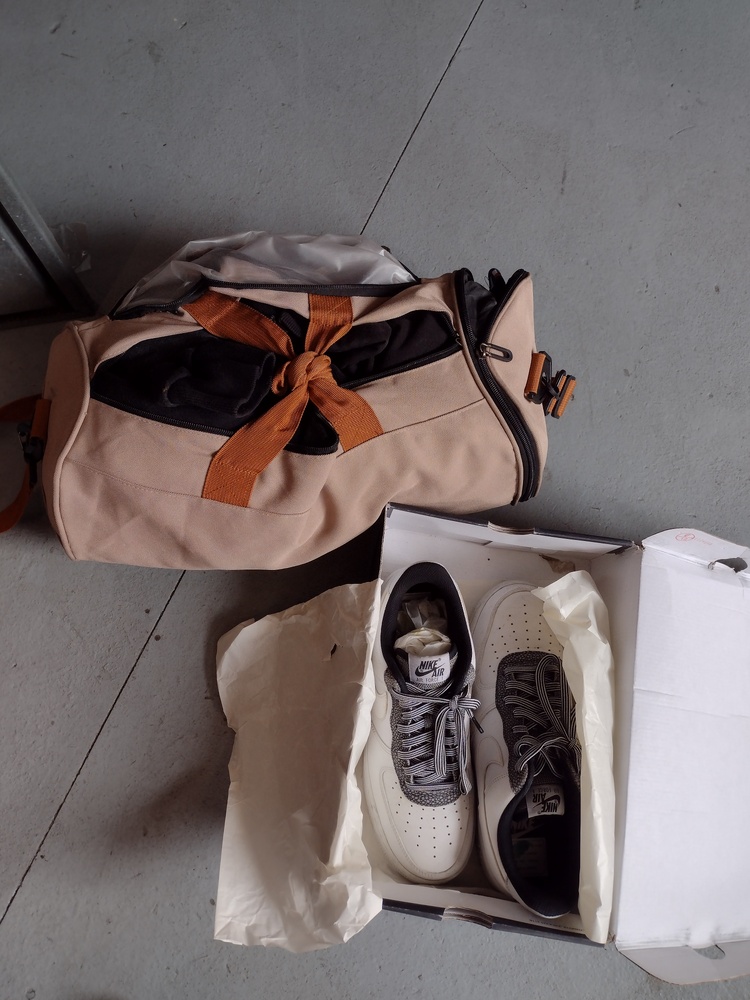 Kennards Self Storage Guildford Self Storage auction IB-3954