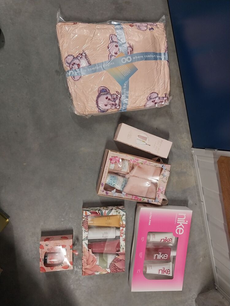 Storage King Gregory Hills Abandoned Storage shed Auctions auction IB-6928