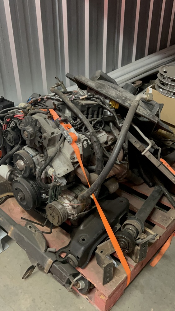 Wilson Storage Caroline Springs Storage Unit Auction auction IB-7085