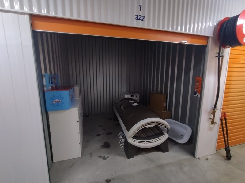 Kennards Self Storage Guildford Storage Facility Unit auction IB-1340