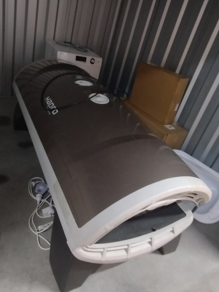 Kennards Self Storage Guildford Self Storage Unit auction IB-1340