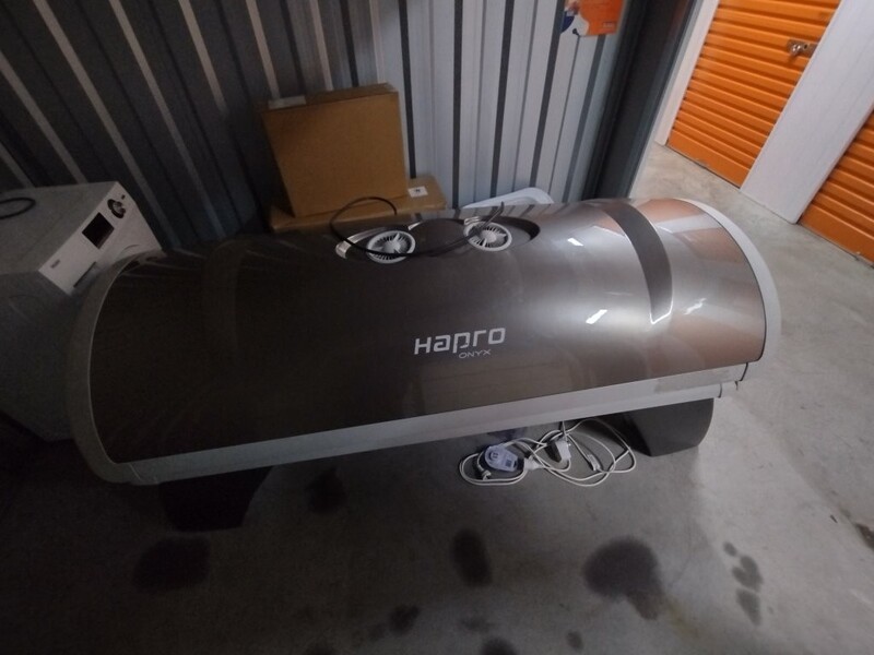 Kennards Self Storage Guildford Bid on Storage Unit auction IB-1340