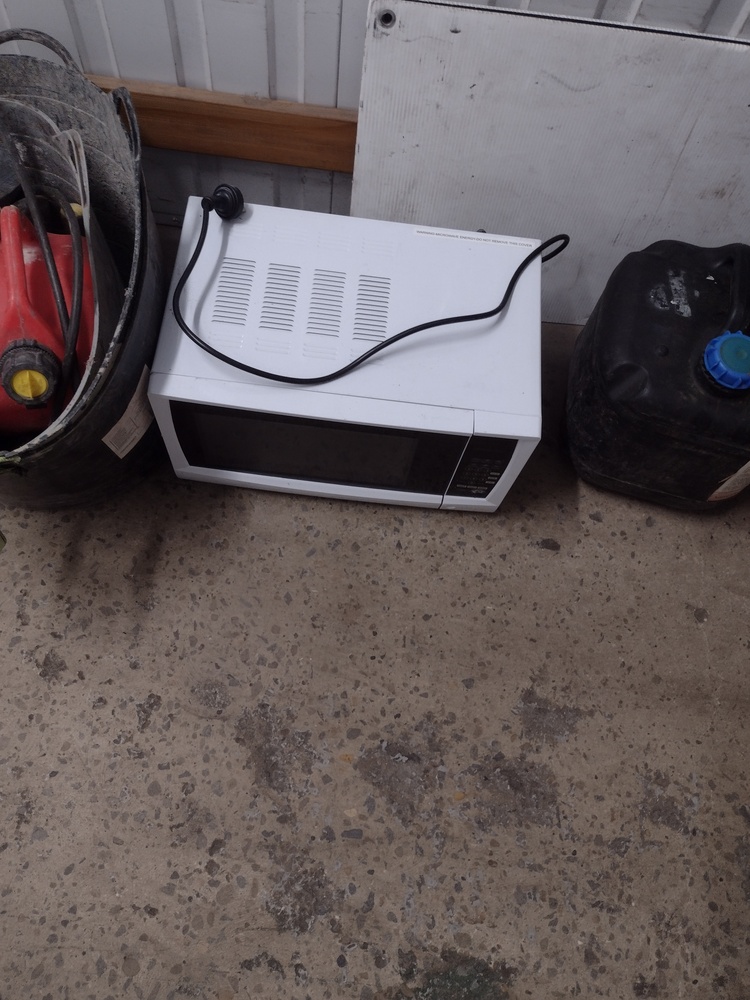 Kennards Self Storage Auburn Bid on Self Storage Unit auction IB-7239