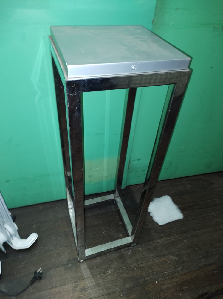 Kennards Self Storage Ultimo 1 Abandoned Storage garage Auctions auction IB-1385