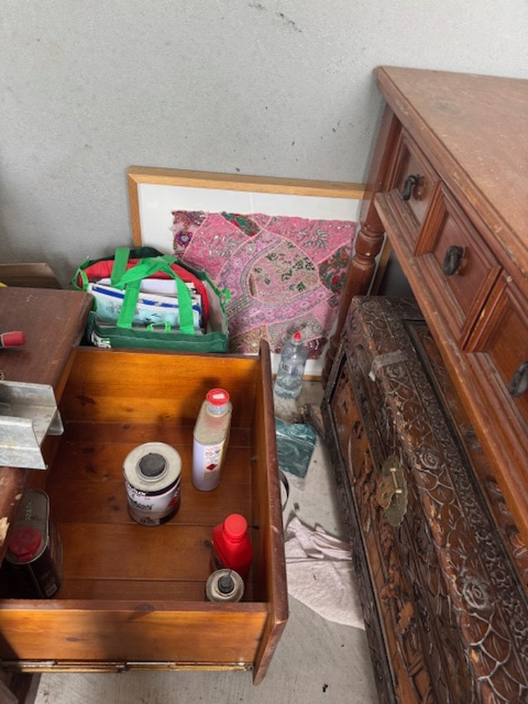 A Best Value Self Storage Self Storage Unit auction IB-2298