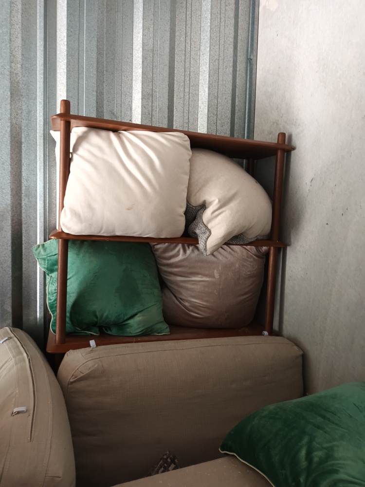 Storage King Everton Hills Storage Facility Unit auction IB-5642