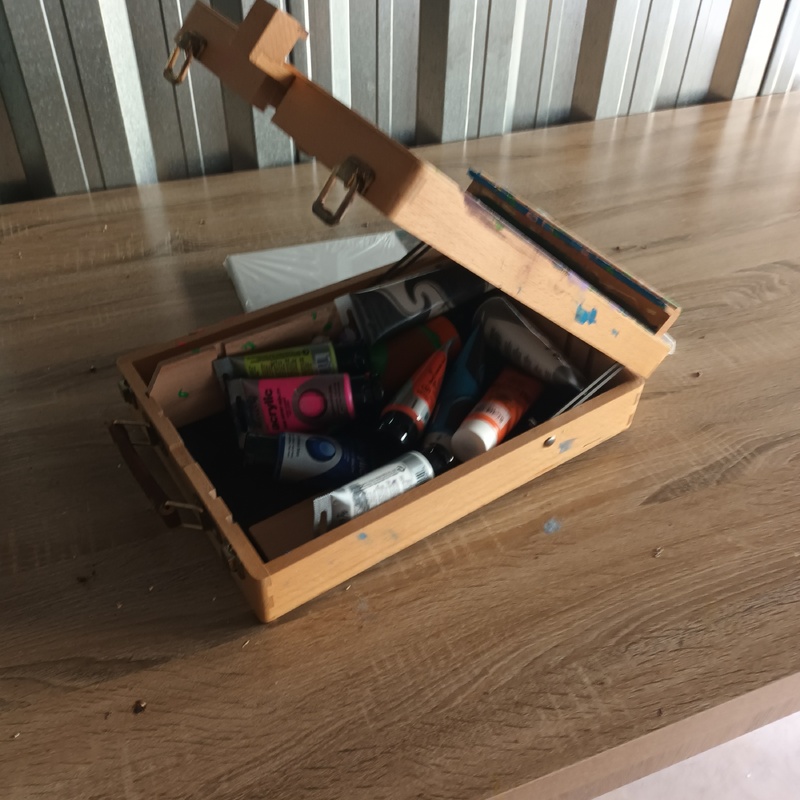 Storage King Everton Hills Abandoned Storage garage Auctions auction IB-5642