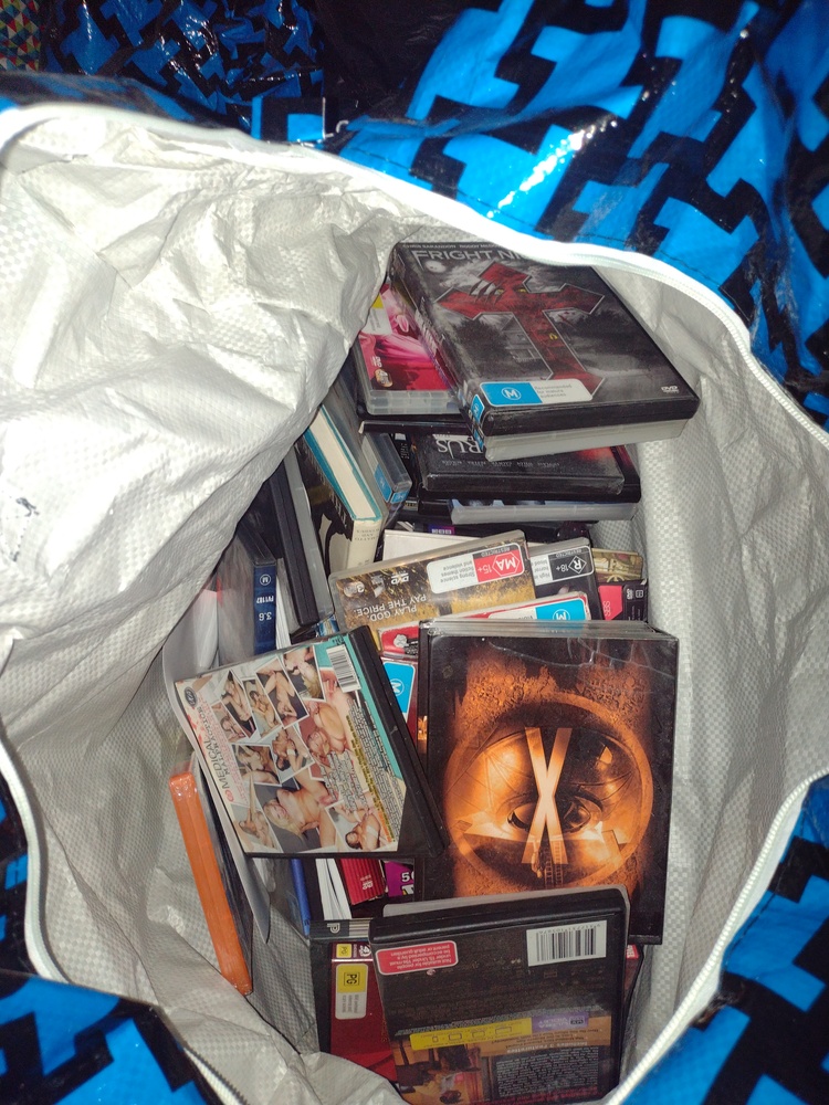 Kennards Self Storage Thebarton Abandoned Storage garage Auctions auction IB-4383