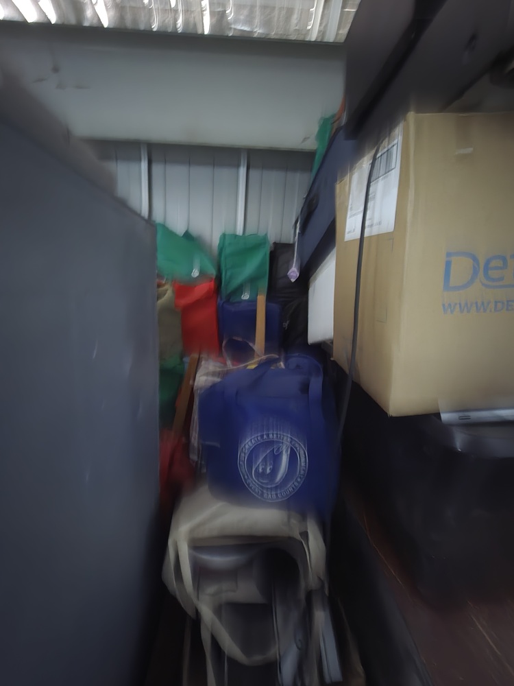 Roomia Self Storage OConnor WA Storage auction IB-8856