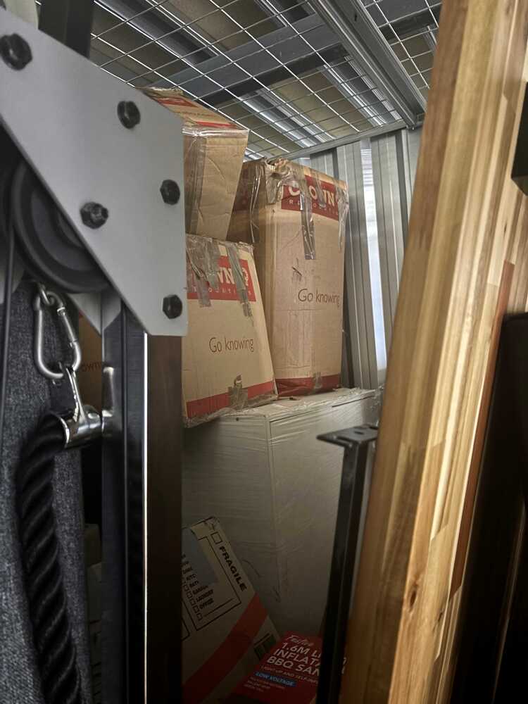 S. Hardy-burns - Private Selle Storage Facility Unit auction IB-9581