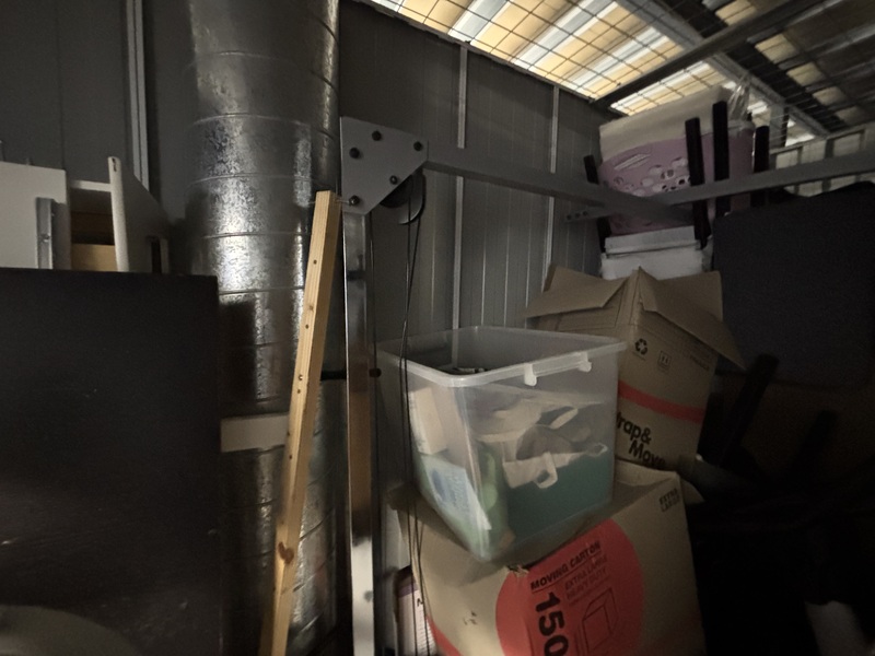 S. Hardy-burns - Private Selle Abandoned Self Storage Auctions auction IB-9581