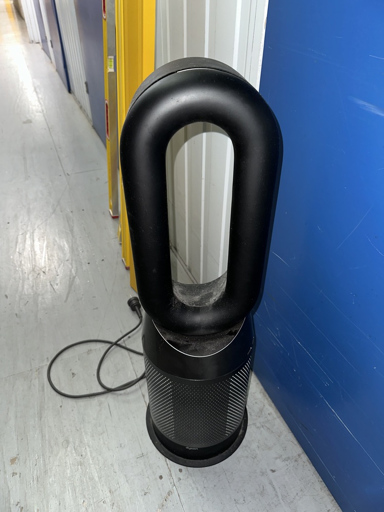 Rent a Space Moore Park Storage auction IB-8964