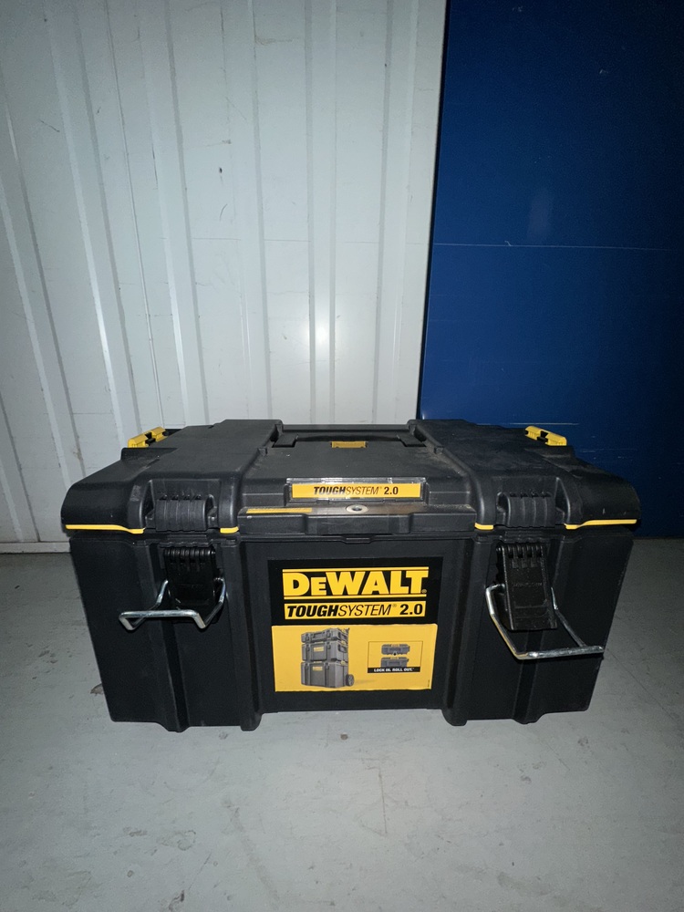 Rent a Space Moore Park Self Storage auction IB-8964