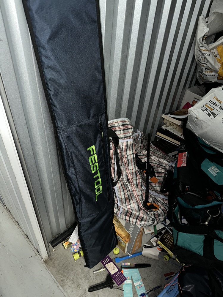 Rent a Space Moore Park Abandoned Storage Unit Auctions auction IB-8964