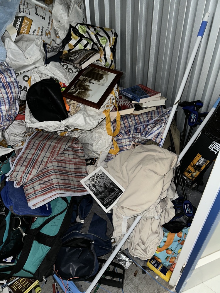 Rent a Space Moore Park AustraliaÂ Storage Auctions auction IB-8964