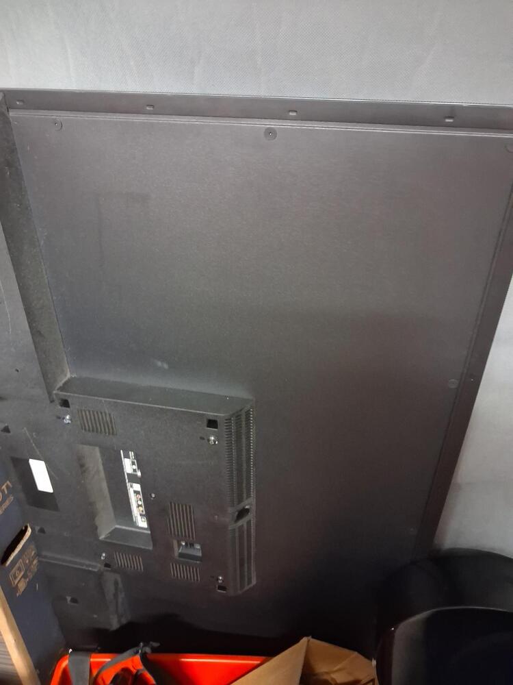 Public Self Storage Scoresby Abandoned Storage Auctions auction IB-1569