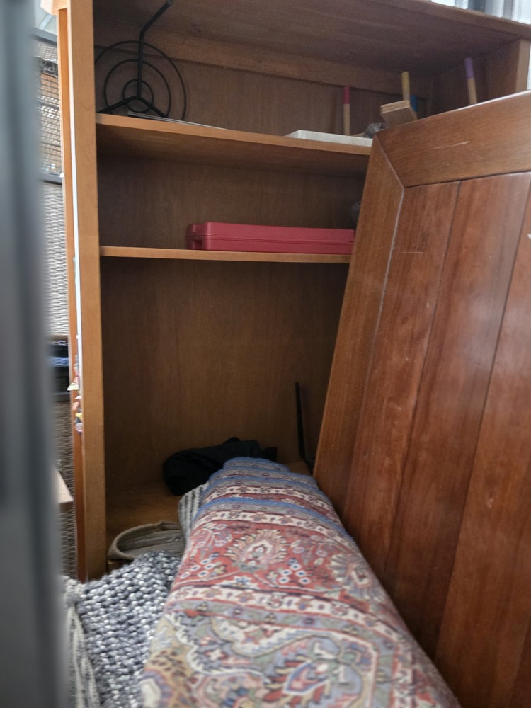 Storage King Toowoomba Abandoned Storage shed Auctions auction IB-6208