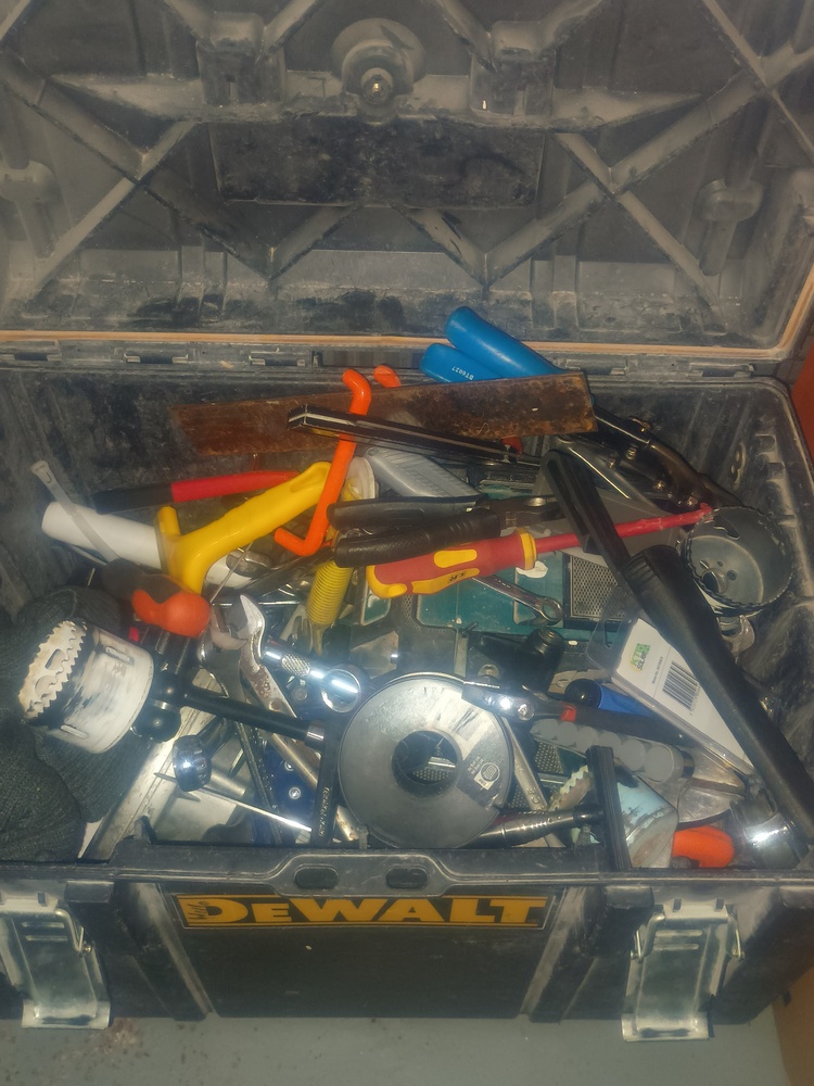 Kennards Self Storage Abbotsford Abandoned Self Storage Auctions auction IB-3509