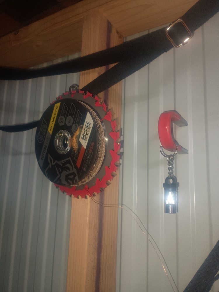 Kennards Self Storage Abbotsford Abandoned Storage Unit Auctions auction IB-3509