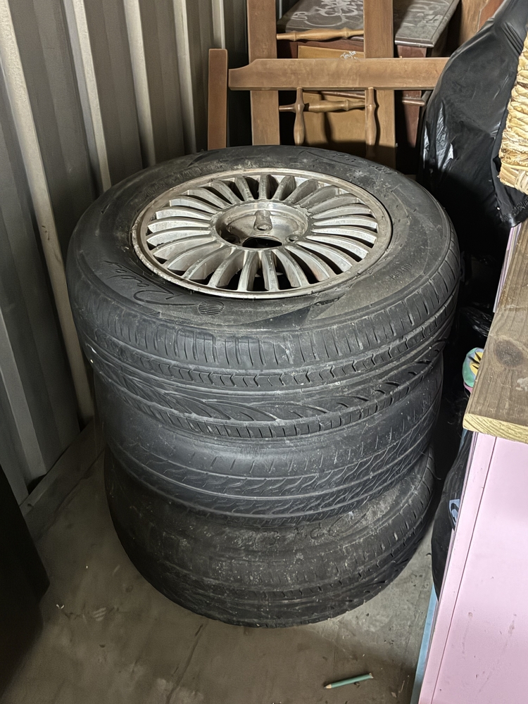 Storage Choice Ipswich  Storage garage Auctions auction IB-4130