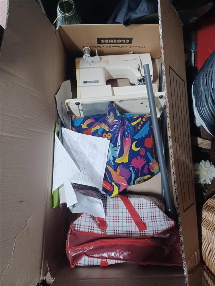 Loxon Storage Nambour Abandoned Self Storage Auctions auction IB-7573