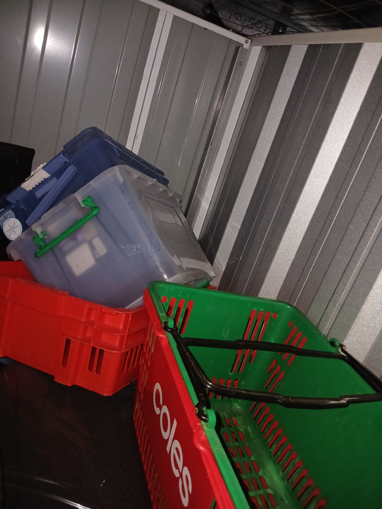 Loxon Storage Labrador Storage Facility Unit auction IB-7826