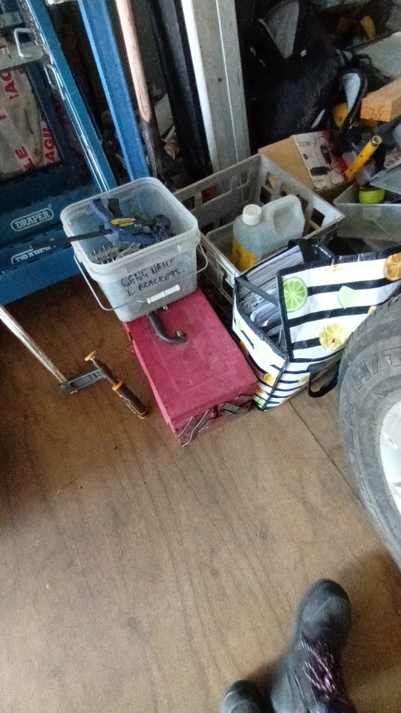 Storage King Delacombe Storage garage Auctions auction IB-2357