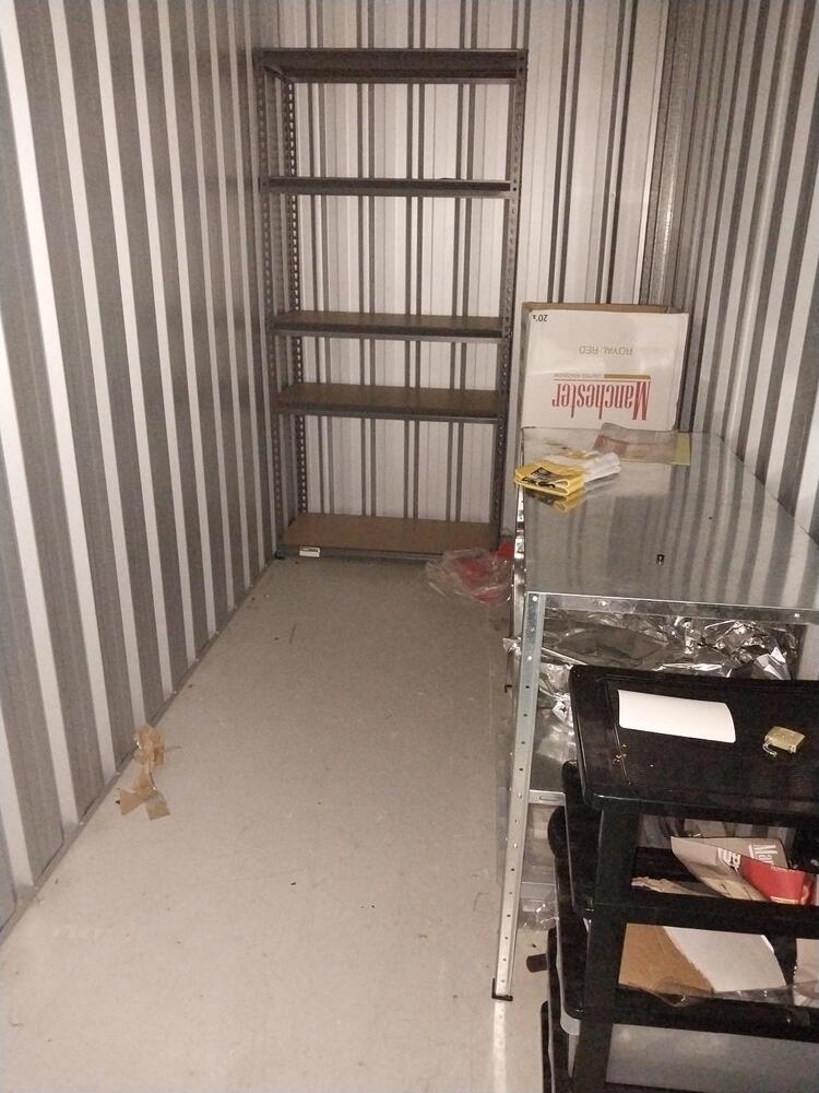 Storage King Goulburn Bid on Storage auction IB-9297