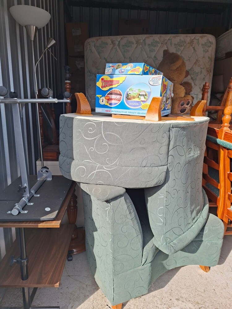 Storage King Melton Storage Unit auction IB-2626
