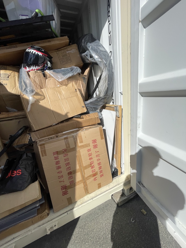 Storage Land Archerfield Abandoned Storage garage Auctions auction IB-8281