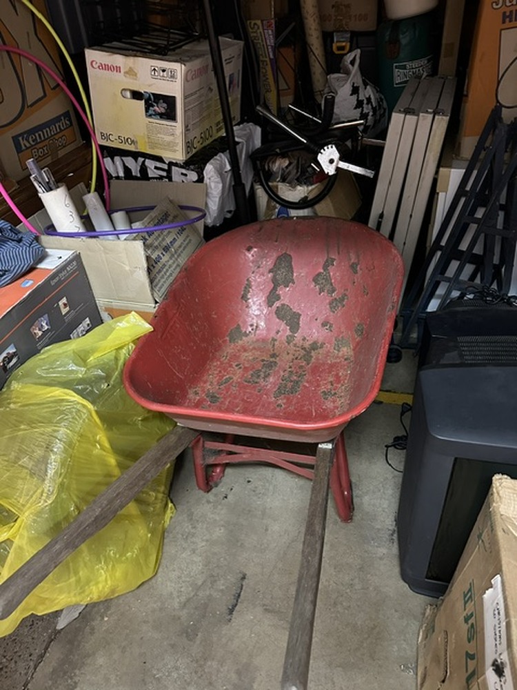 Rent a Space Chatswood Abandoned Storage shed Auctions auction IB-6666