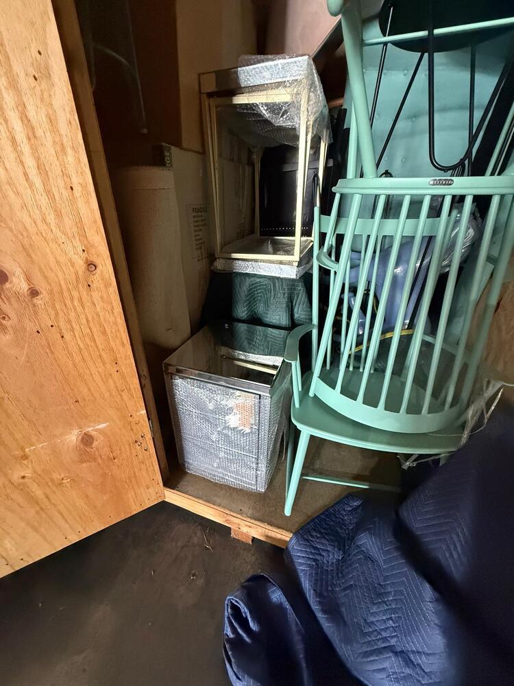 SmartWay Storage Brisbane Bid on Storage auction IB-1154