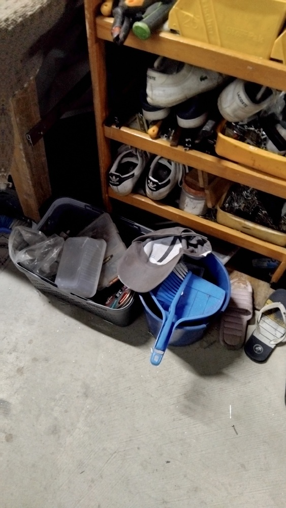 Roomia Self Storage St Marys NSW Abandoned Storage Auctions auction IB-1950