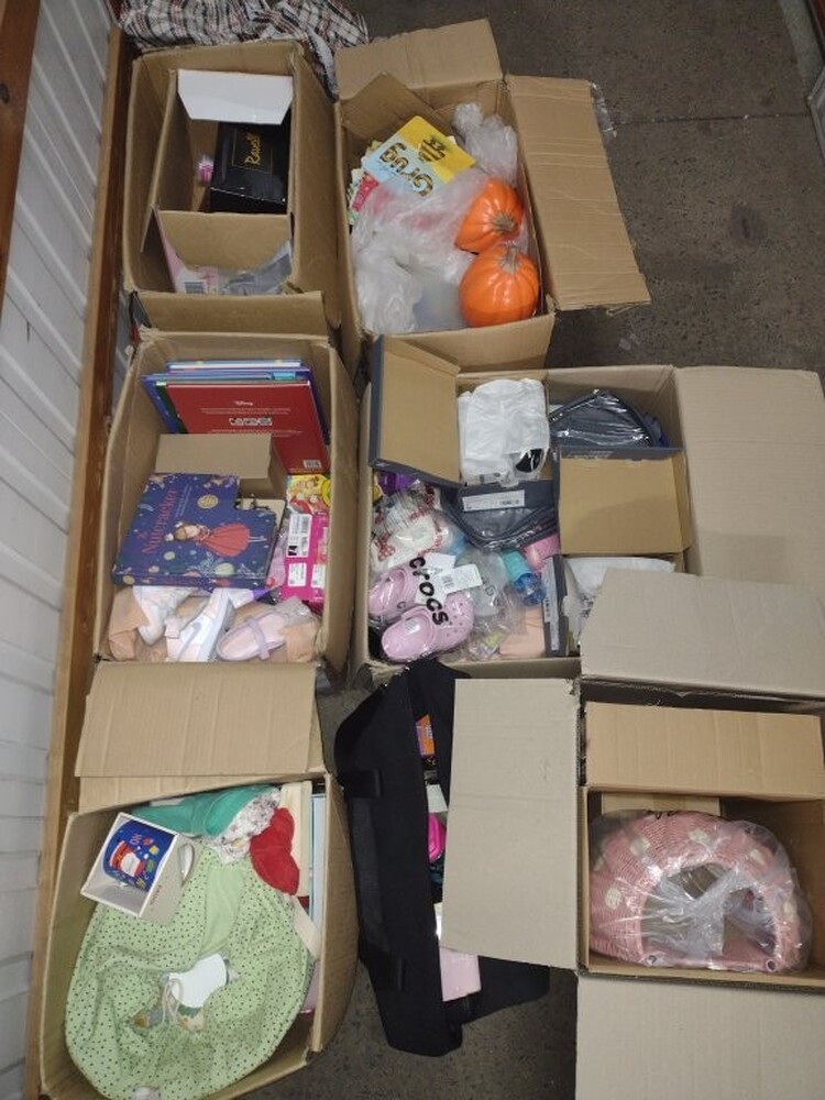 Kennards Self Storage Kingsgrove Bid on Self Storage Unit auction IB-2300