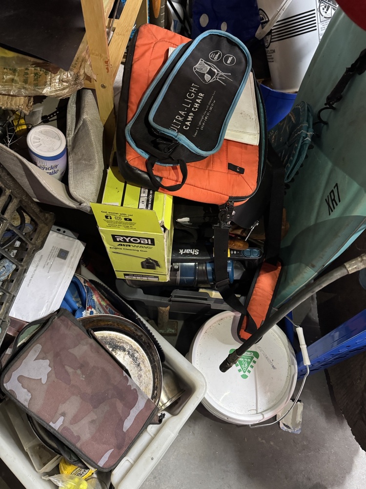 KeepSafe Bayswater Storage Unit Auction auction IB-5788