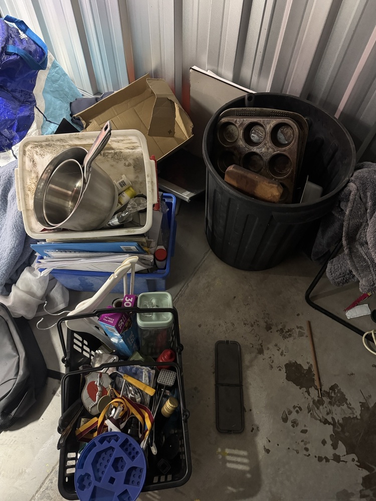 KeepSafe Bayswater Storage Facility Unit auction IB-3927