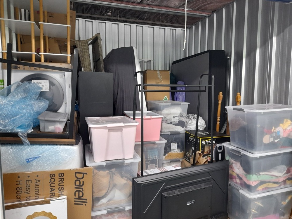 Roomia Self Storage Beverley Storage auction IB-7610