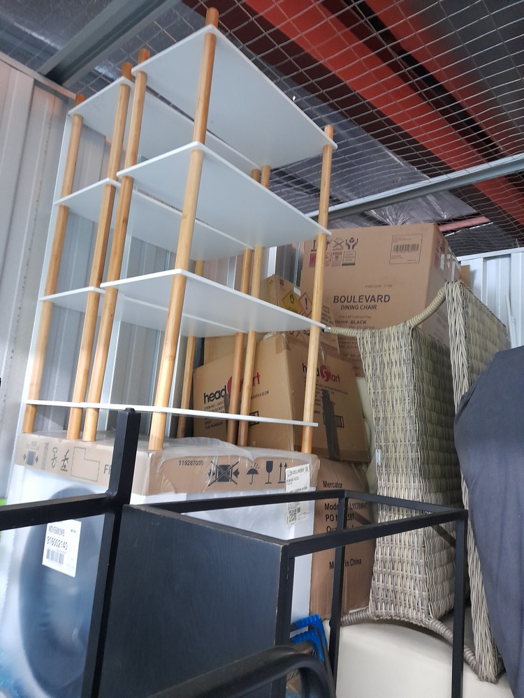 Roomia Self Storage Beverley Self Storage auction IB-7610