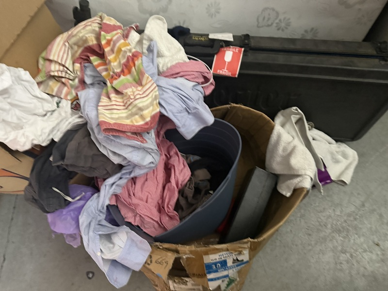 Kennards Self Storage Moore Park Abandoned Storage shed Auctions auction IB-9643