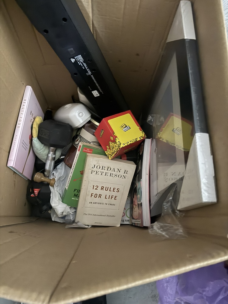 Kennards Self Storage Moore Park Self Storage Auctions auction IB-9643